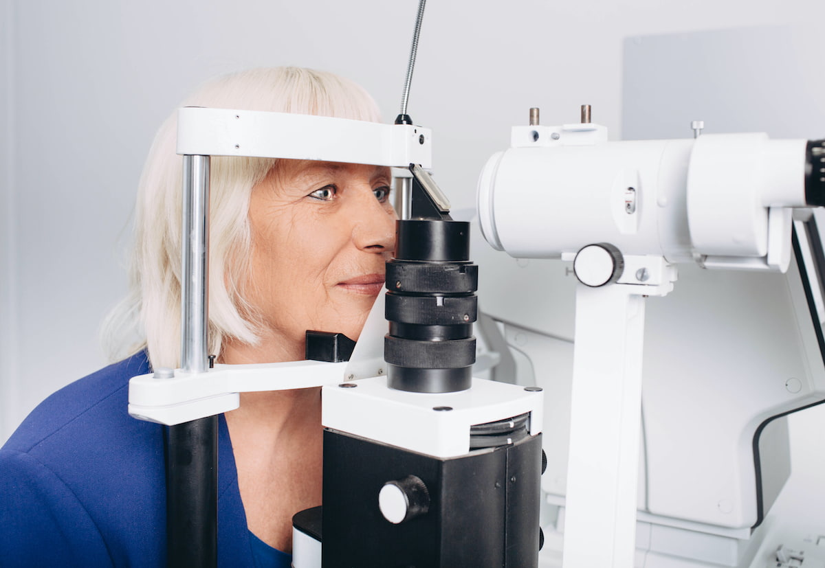 senior eye exam